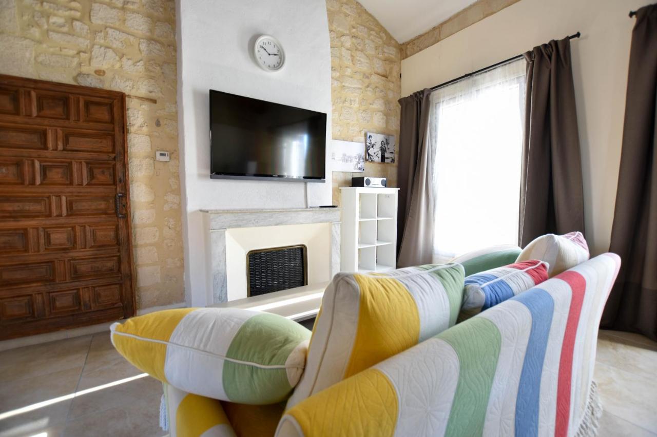 Gipsy - Superbe appartement tout confort Arles Extérieur photo